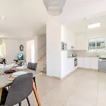 Villa Bay #14