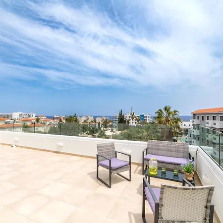 Villa Bay #14 Protarász