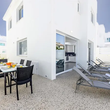 Vila Bay #14 Protaras